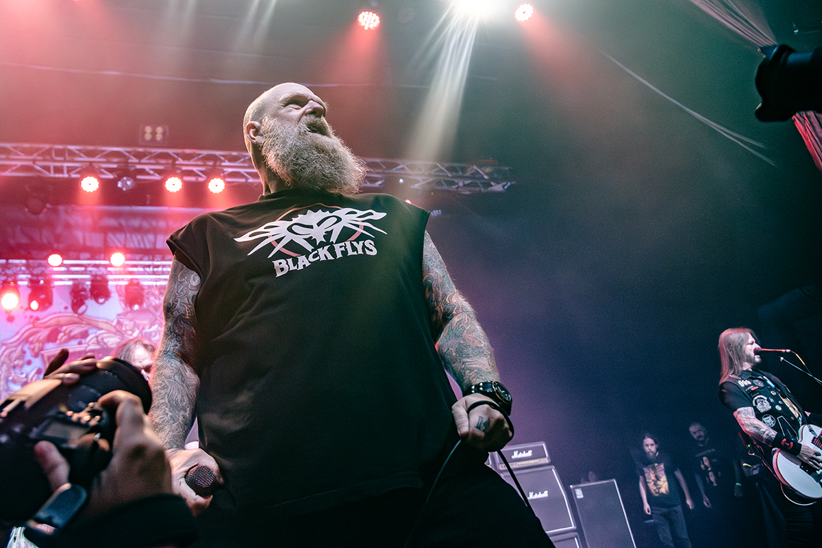 Exodus: La sangre sigue fluyendo